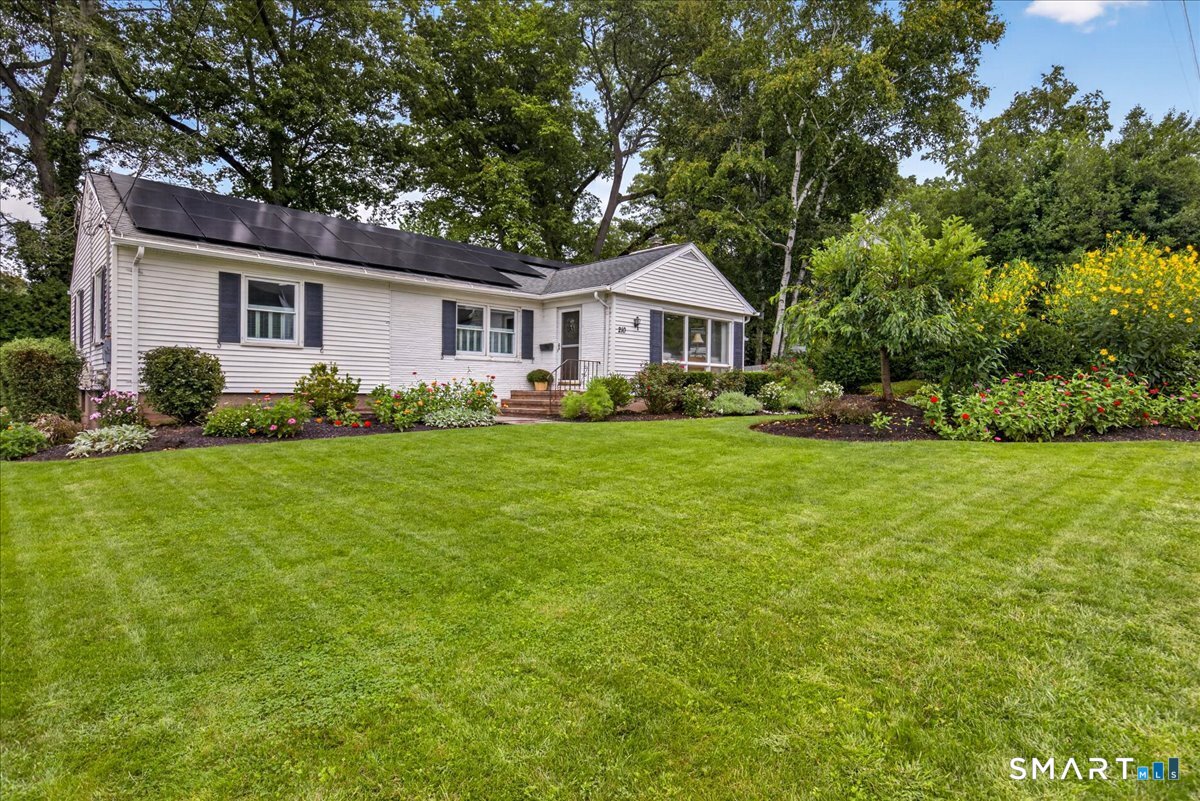 210 Bayard Avenue North Haven CT 06473