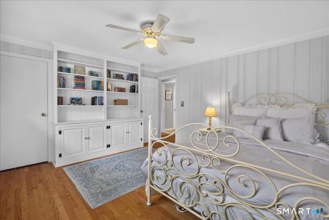 210 Bayard Avenue North Haven CT 06473