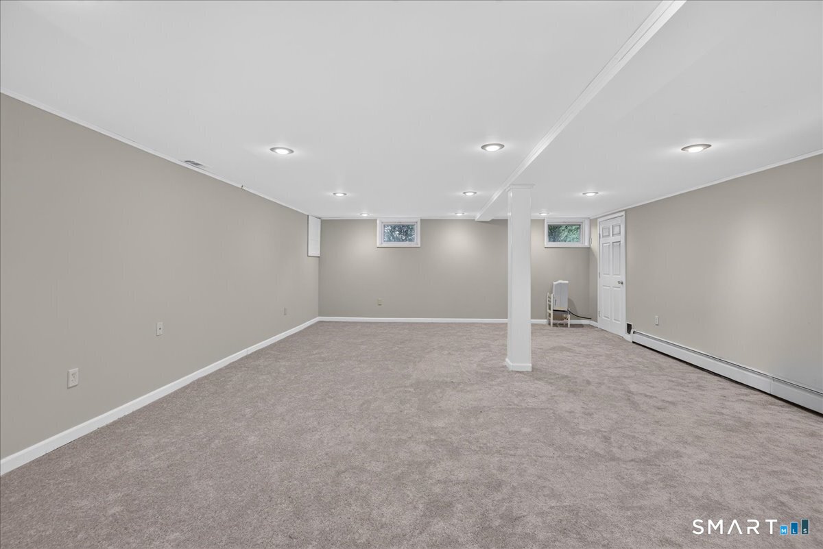 210 Bayard Avenue North Haven CT 06473