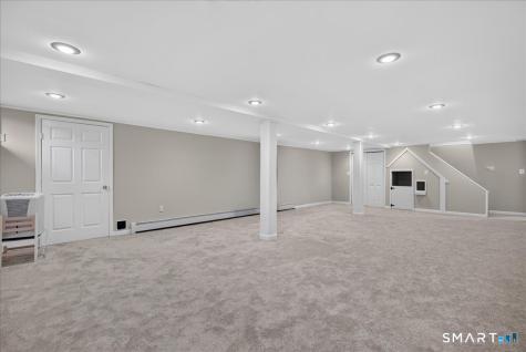 210 Bayard Avenue North Haven CT 06473