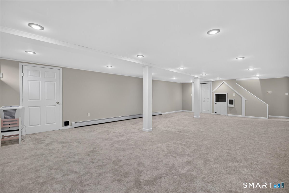 210 Bayard Avenue North Haven CT 06473