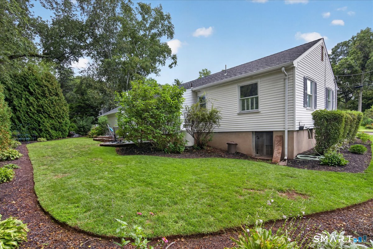 210 Bayard Avenue North Haven CT 06473