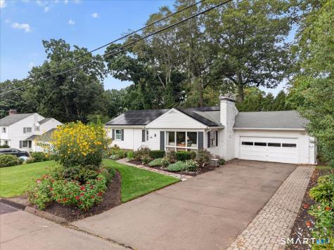 210 Bayard Avenue North Haven CT 06473