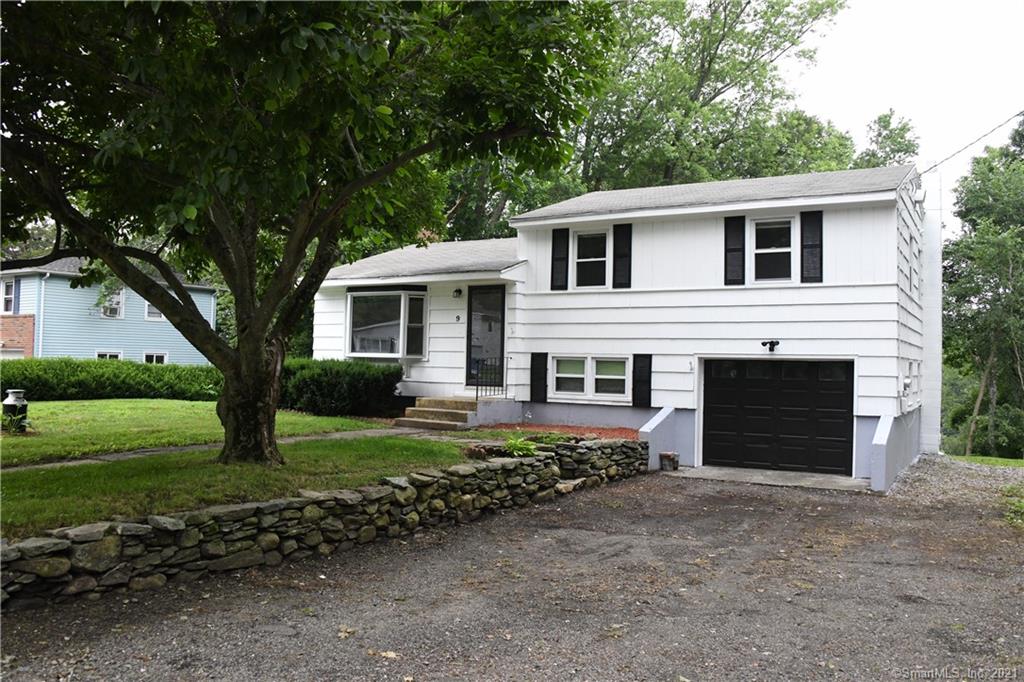 9 Barn Road Ledyard CT 06339