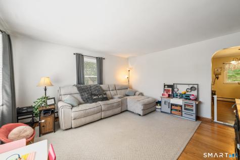 18 Shelton Street Seymour CT 06483