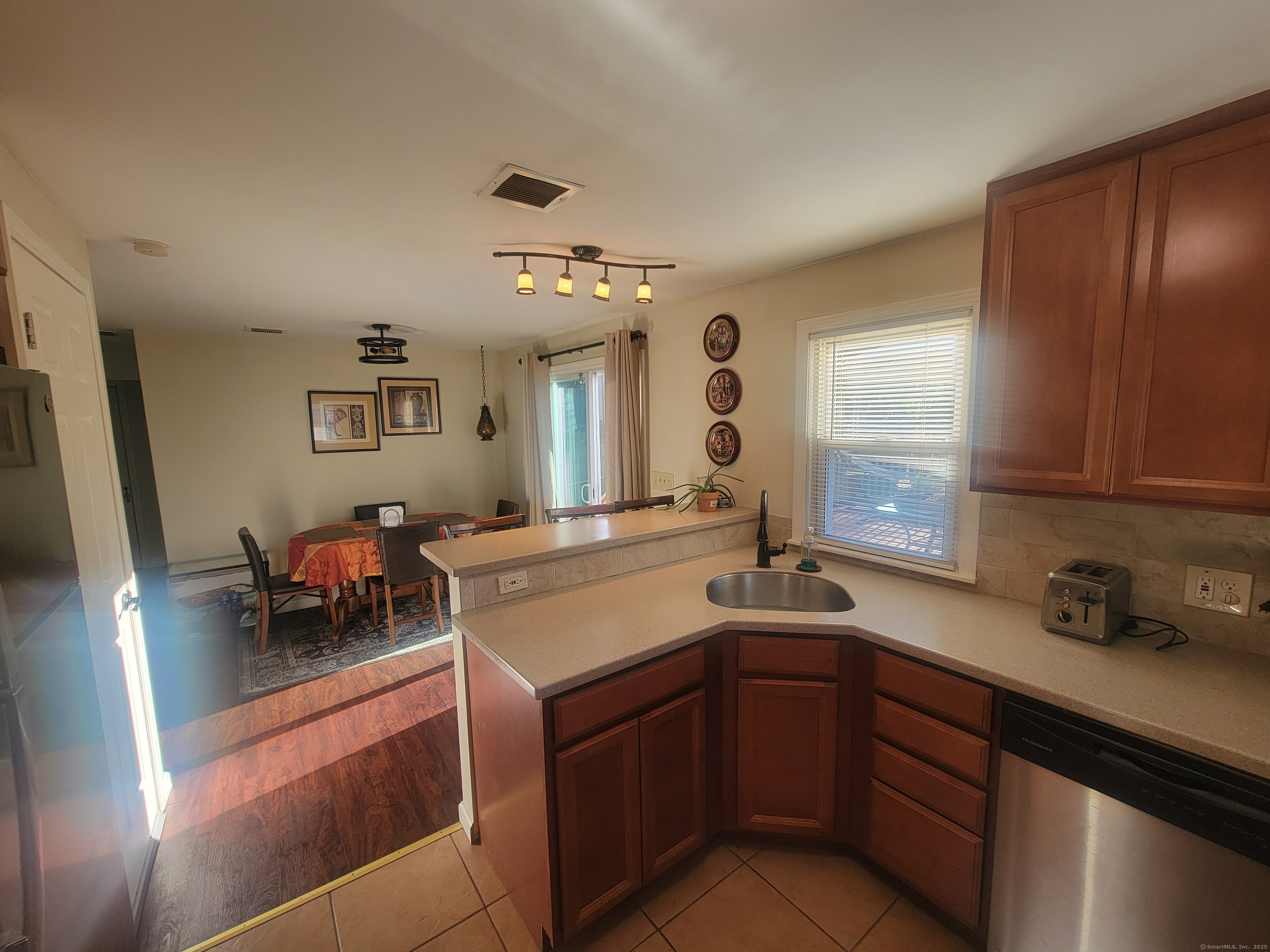 336 Circular Avenue Hamden CT 06514