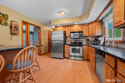9 Kelly Drive Enfield CT 06082