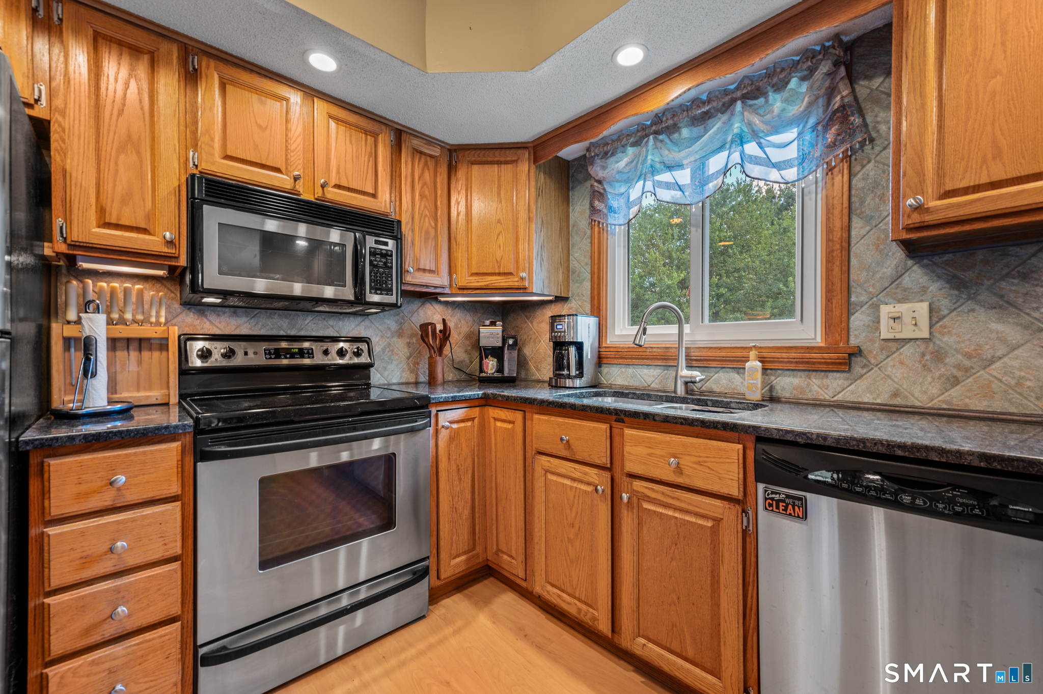 9 Kelly Drive Enfield CT 06082