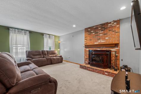 9 Kelly Drive Enfield CT 06082