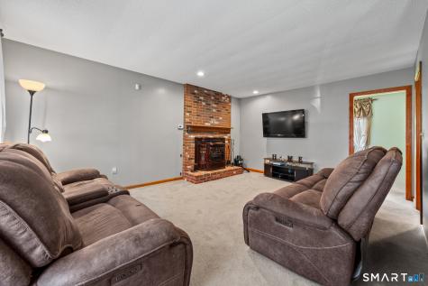 9 Kelly Drive Enfield CT 06082