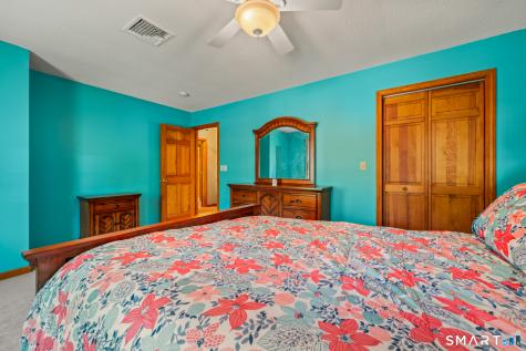 9 Kelly Drive Enfield CT 06082