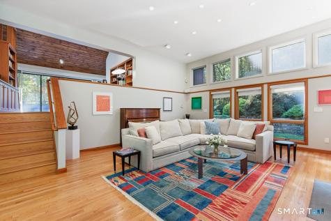33 Rock Hill Road Woodbridge CT 06525