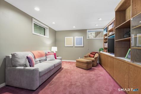 33 Rock Hill Road Woodbridge CT 06525