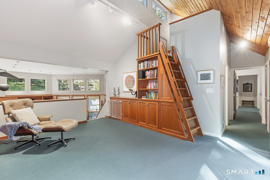 33 Rock Hill Road Woodbridge CT 06525