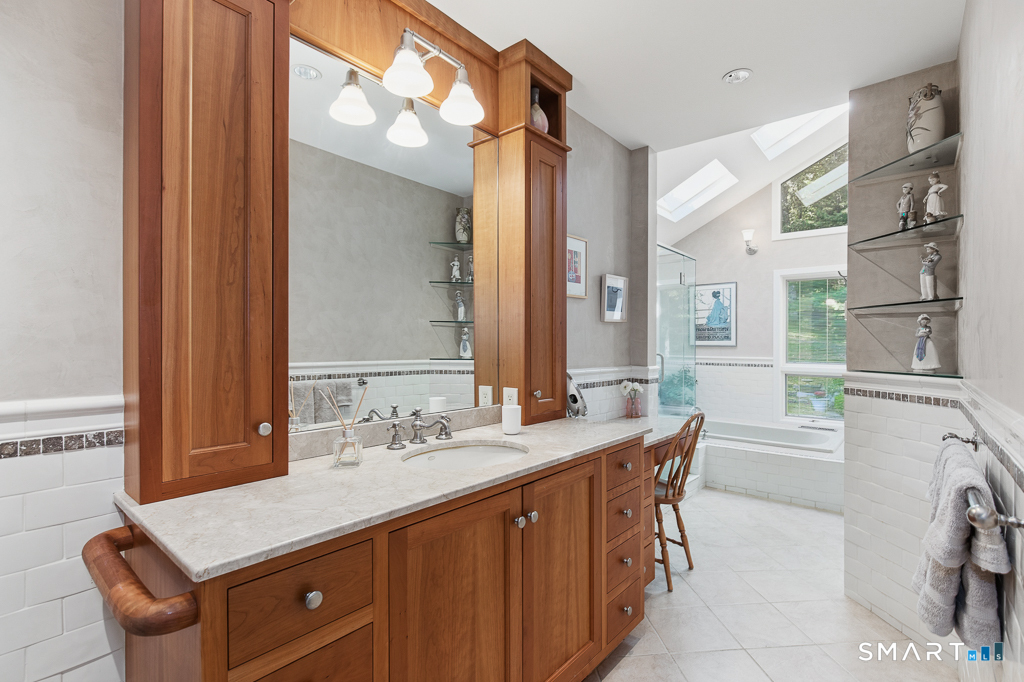 33 Rock Hill Road Woodbridge CT 06525