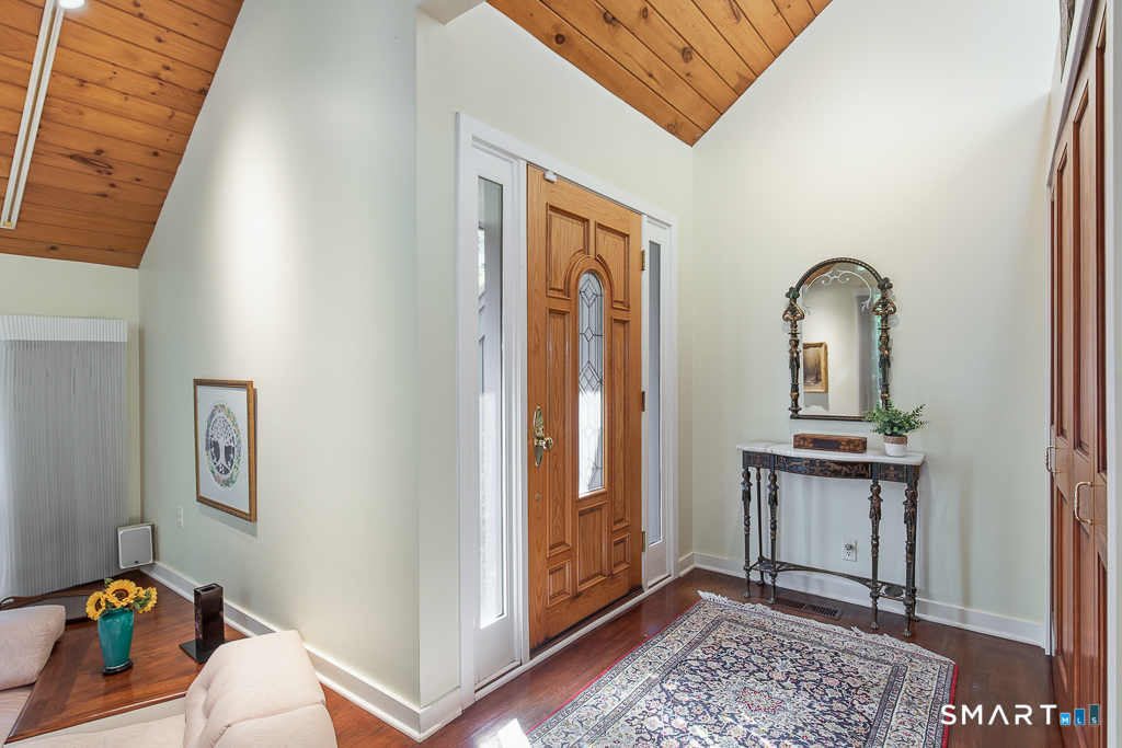 33 Rock Hill Road Woodbridge CT 06525