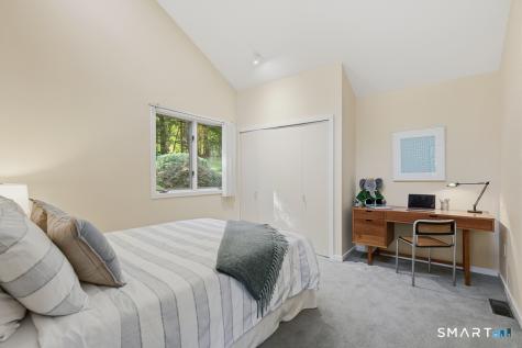 33 Rock Hill Road Woodbridge CT 06525