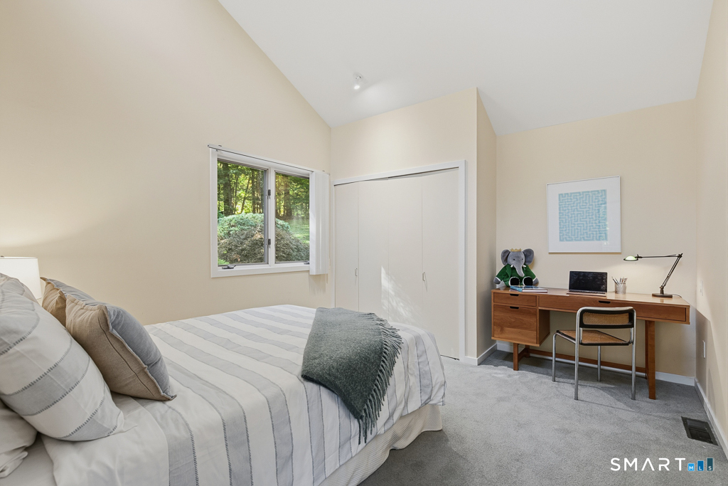 33 Rock Hill Road Woodbridge CT 06525