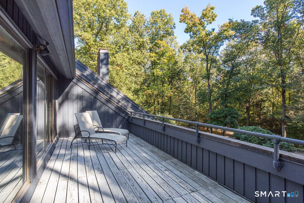 33 Rock Hill Road Woodbridge CT 06525