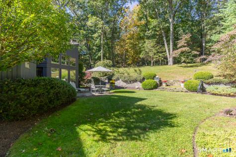 33 Rock Hill Road Woodbridge CT 06525