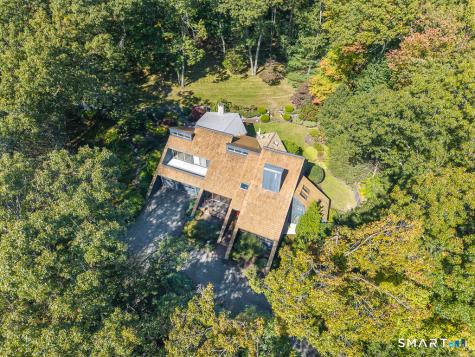 33 Rock Hill Road Woodbridge CT 06525