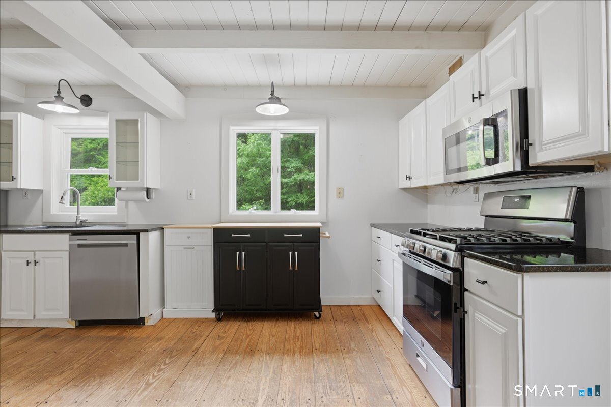 124 Town Street East Haddam CT 06423