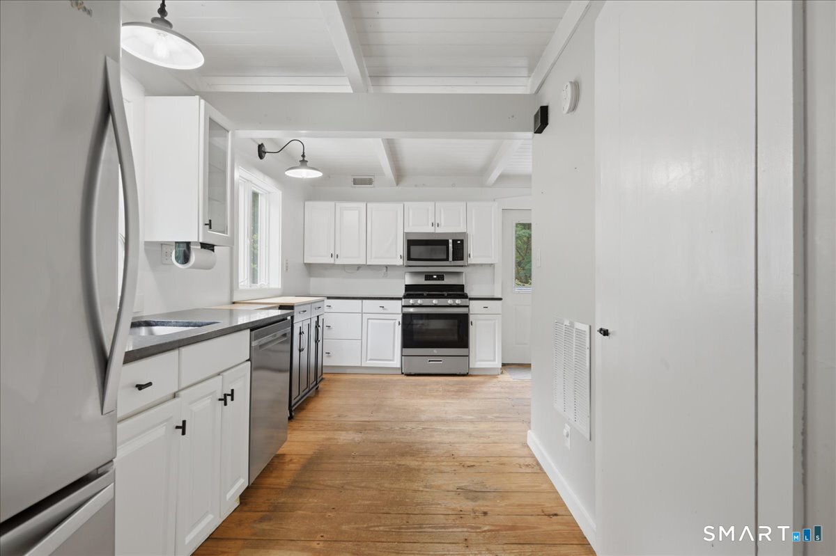 124 Town Street East Haddam CT 06423