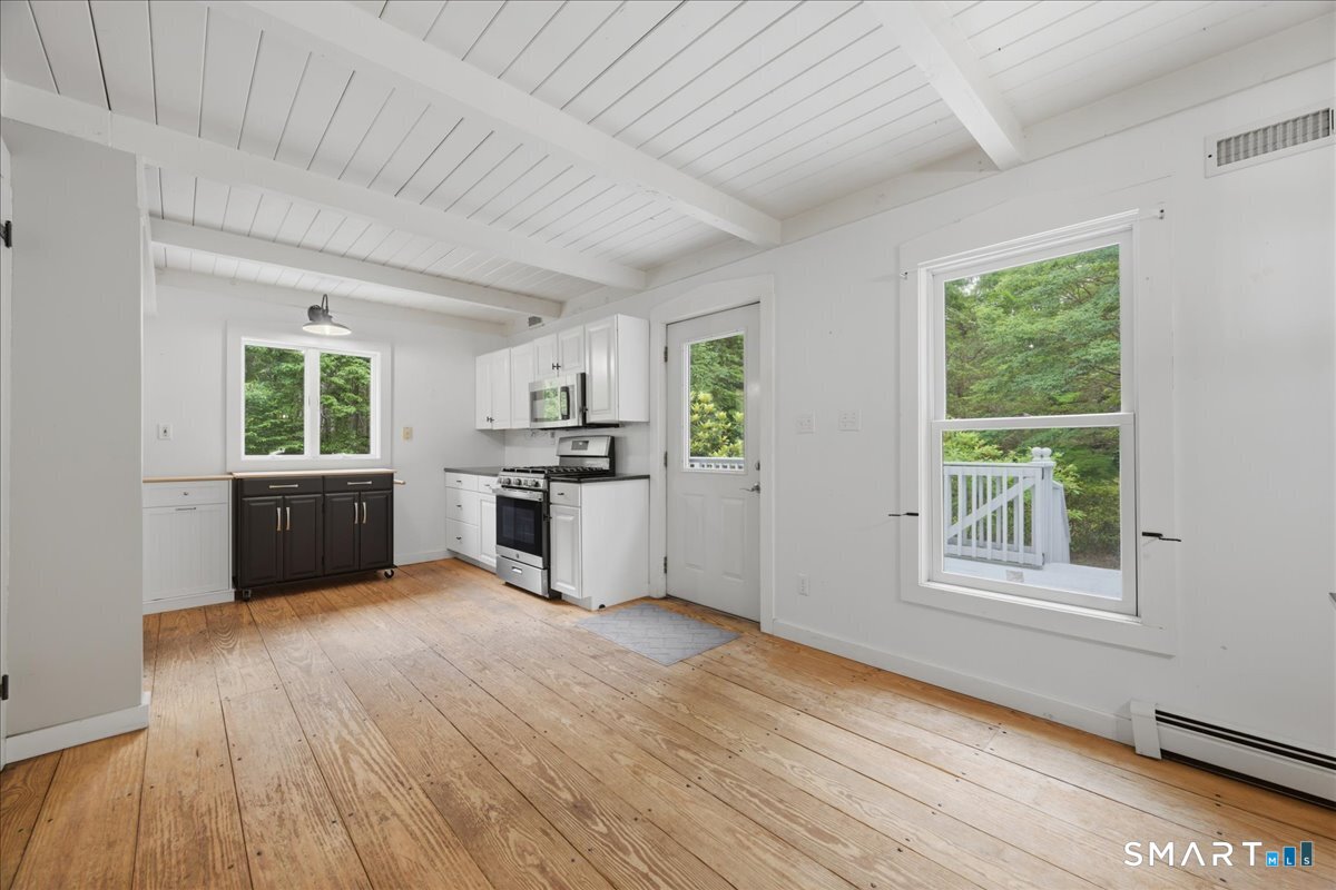 124 Town Street East Haddam CT 06423