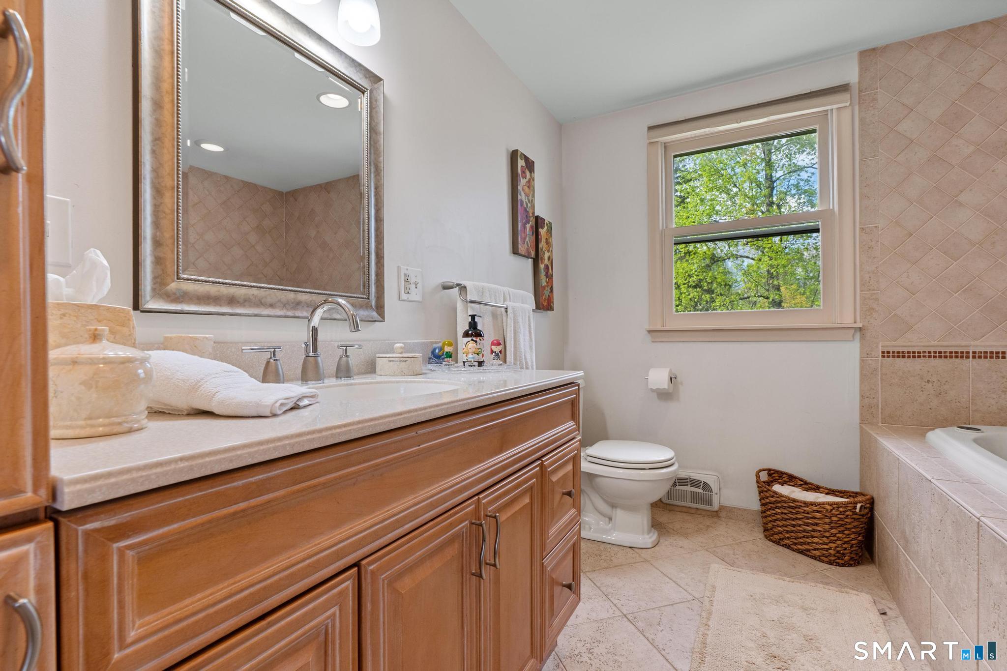 2016 Boulevard West Hartford CT 06107