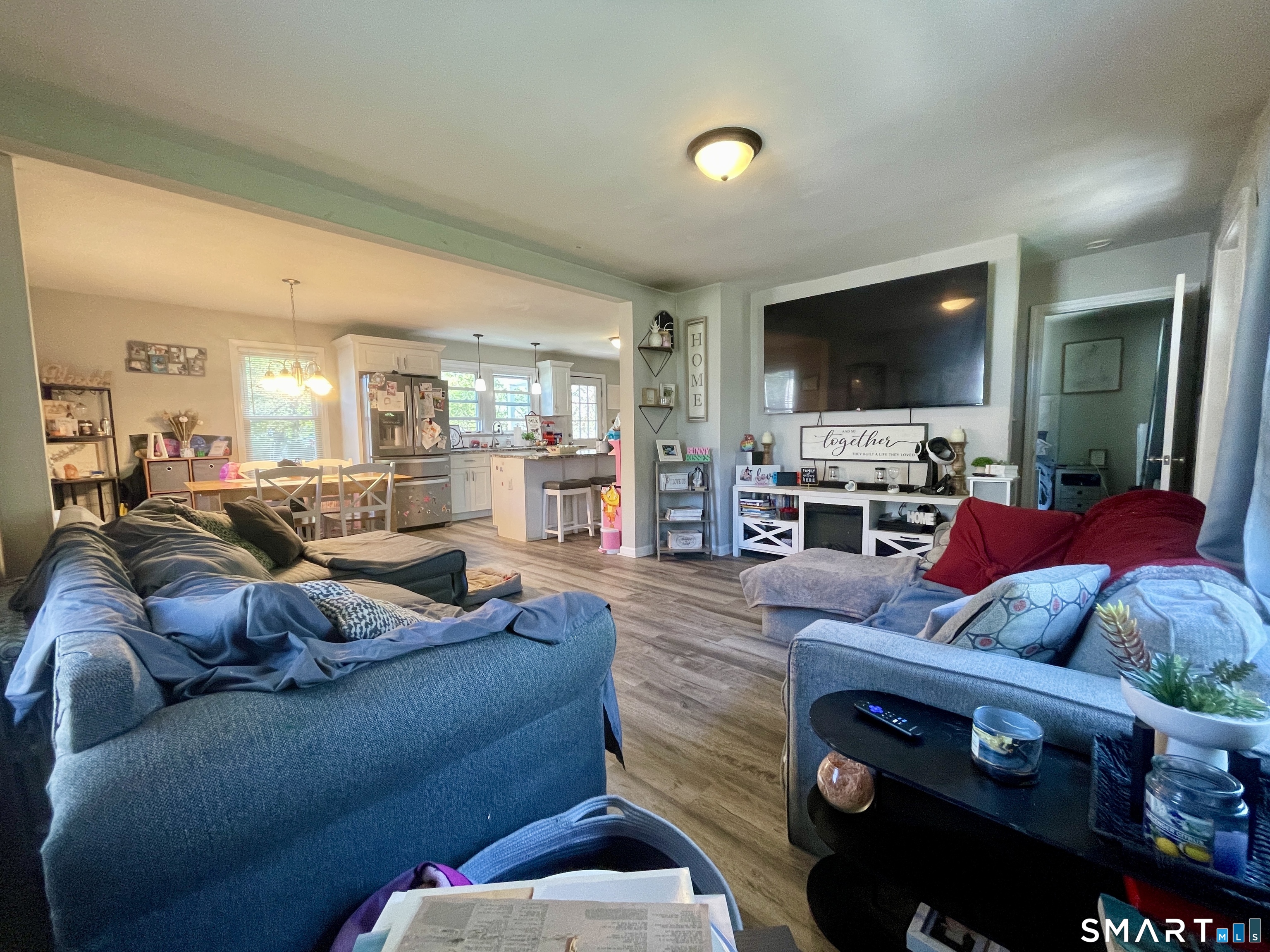 16 Brainard Road Enfield CT 06082