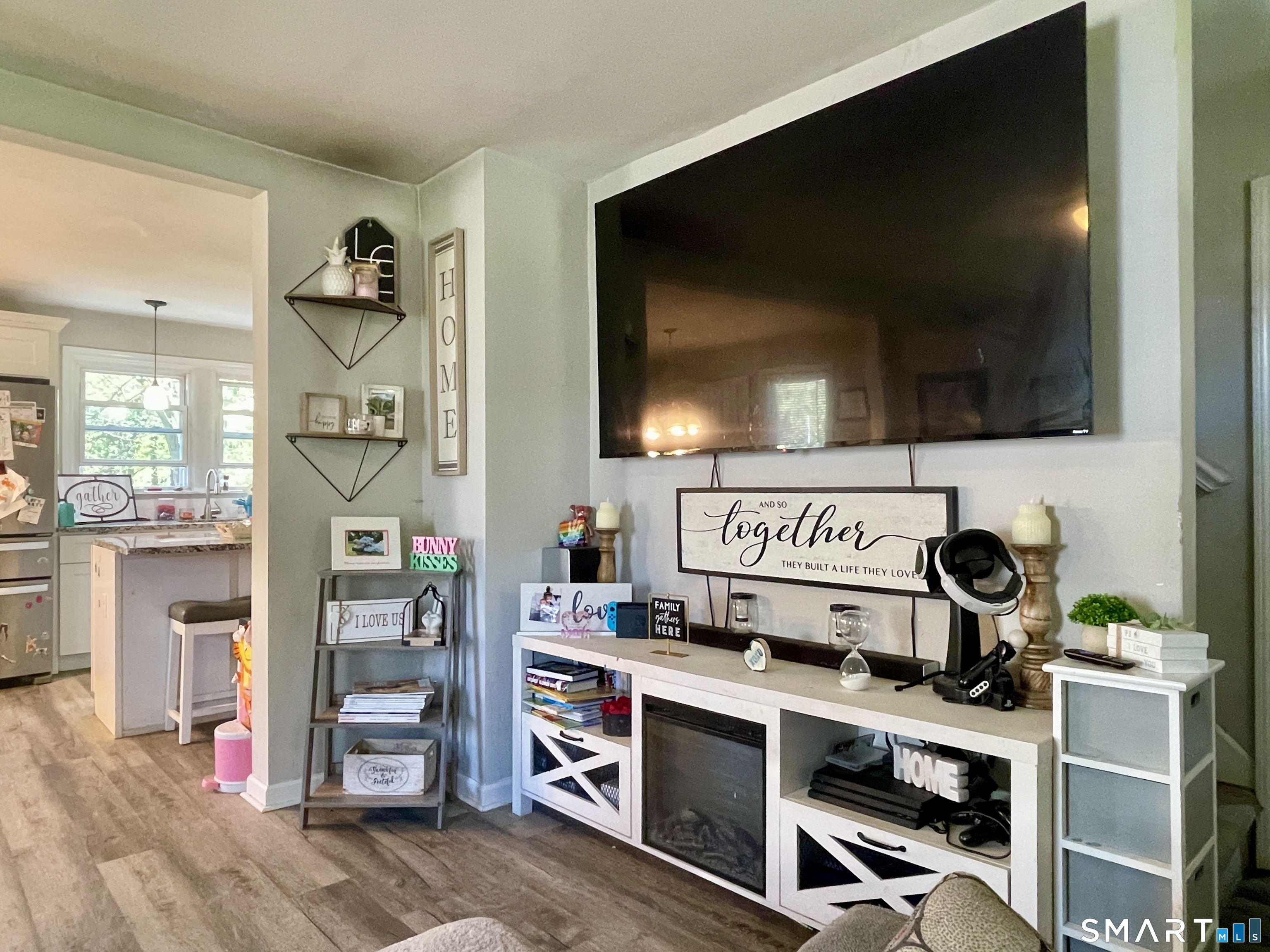 16 Brainard Road Enfield CT 06082