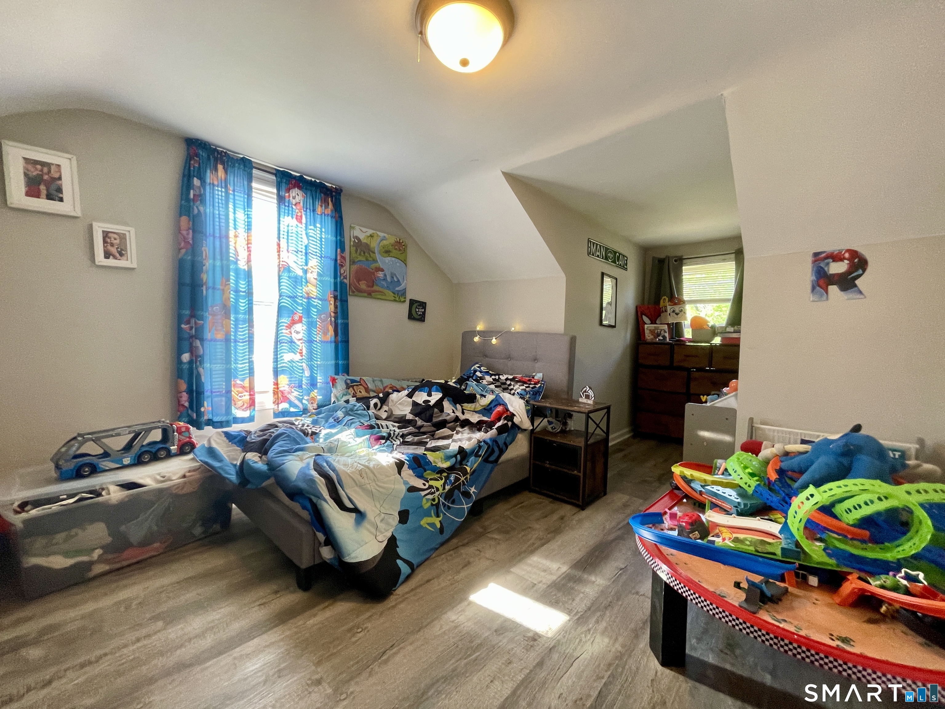 16 Brainard Road Enfield CT 06082