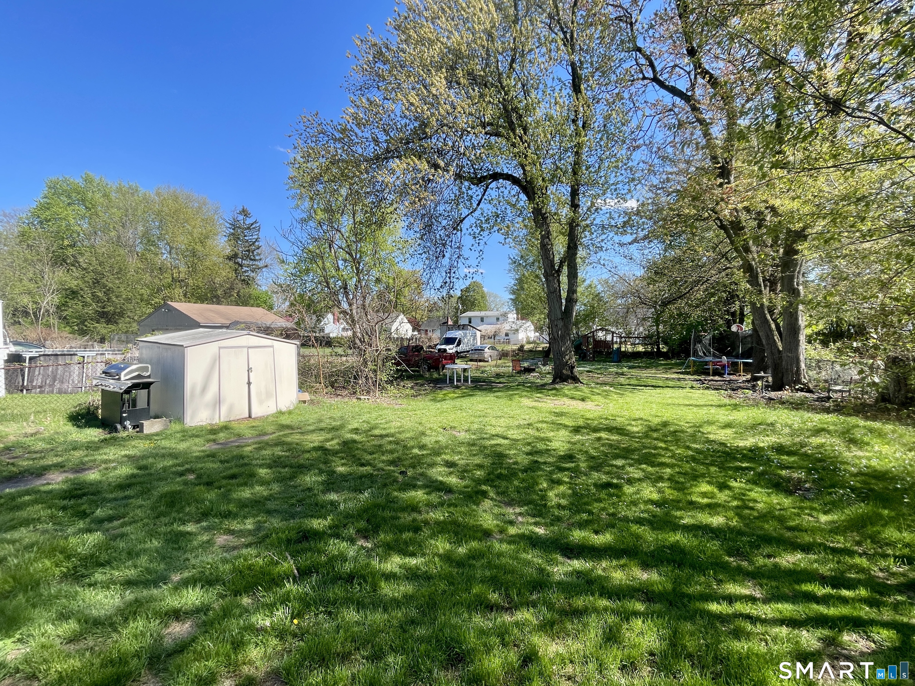 16 Brainard Road Enfield CT 06082