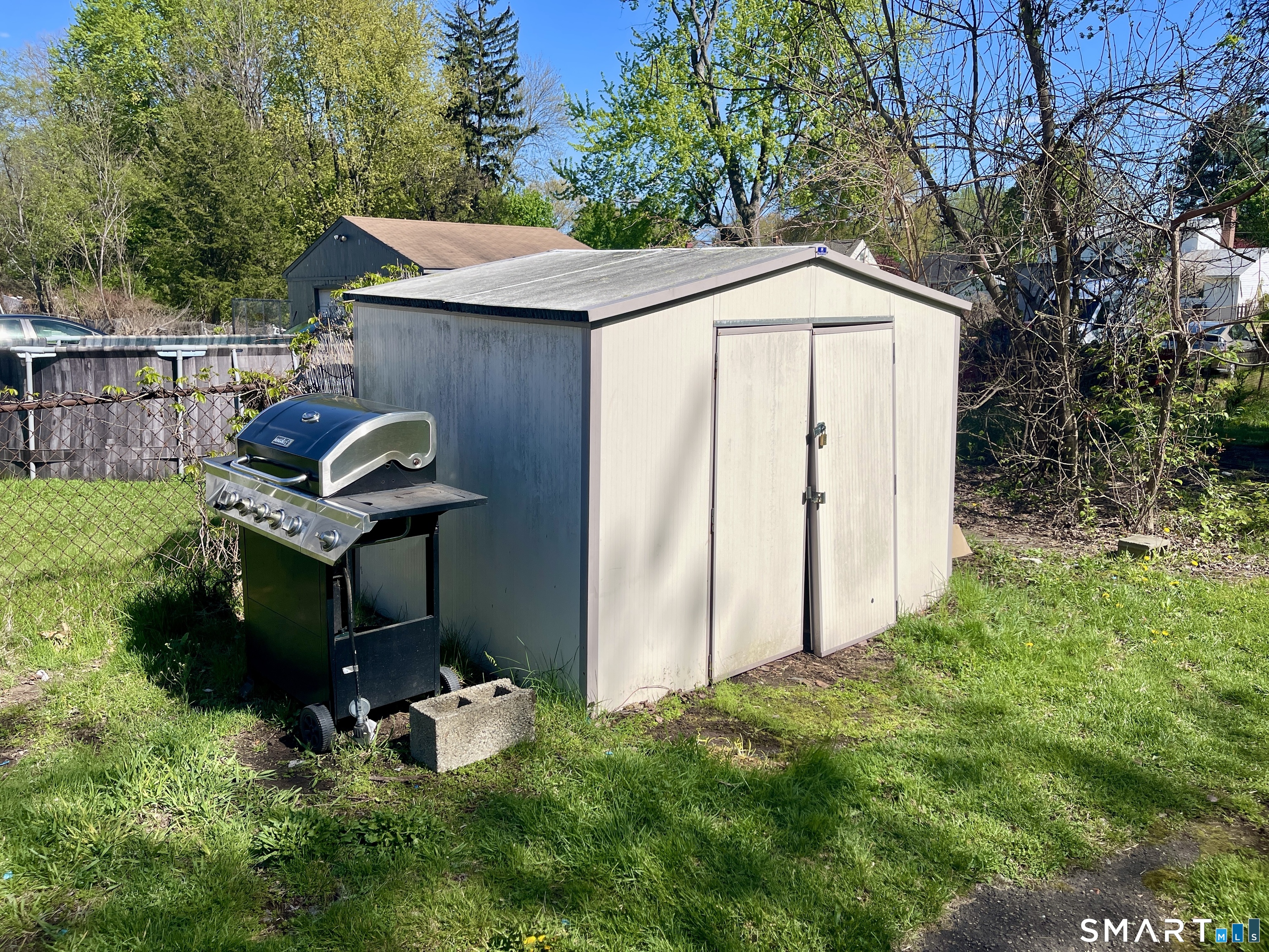 16 Brainard Road Enfield CT 06082