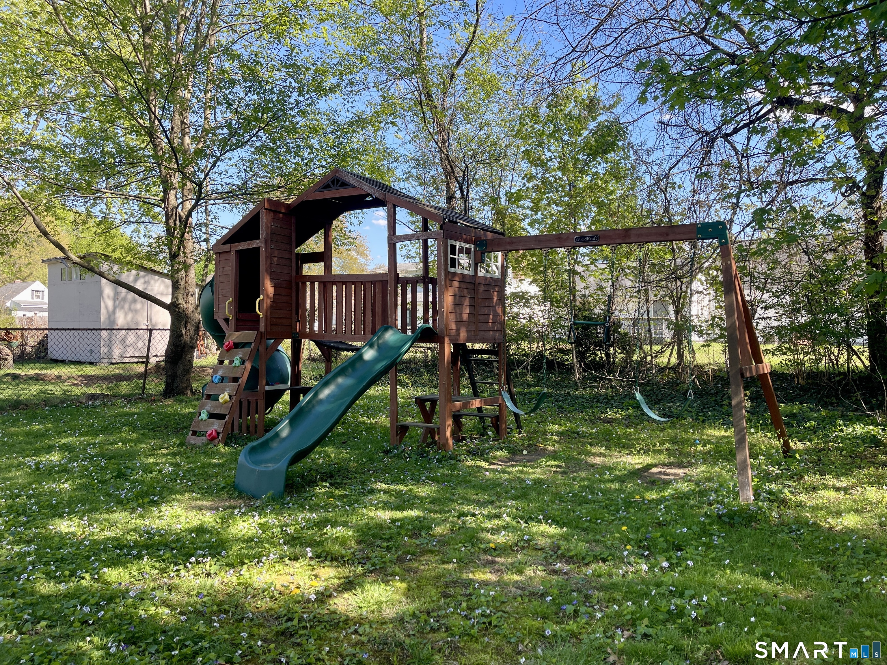 16 Brainard Road Enfield CT 06082