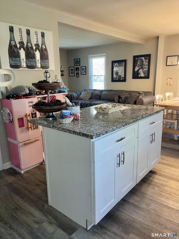 16 Brainard Road Enfield CT 06082