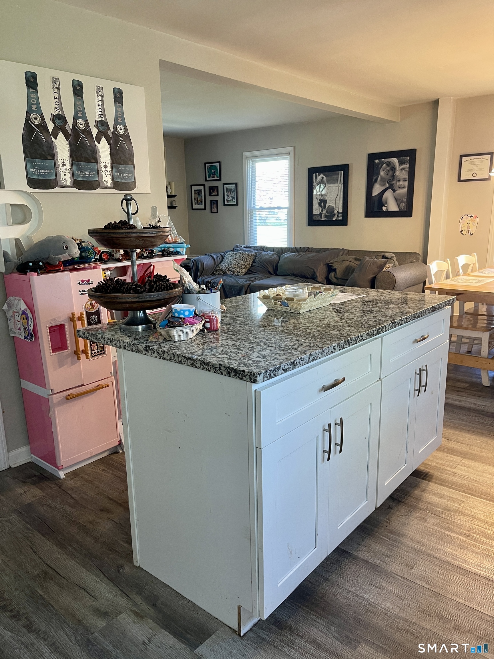 16 Brainard Road Enfield CT 06082