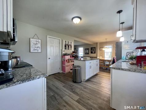 16 Brainard Road Enfield CT 06082