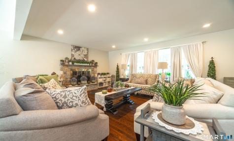 1364 Ridge Road North Haven CT 06473