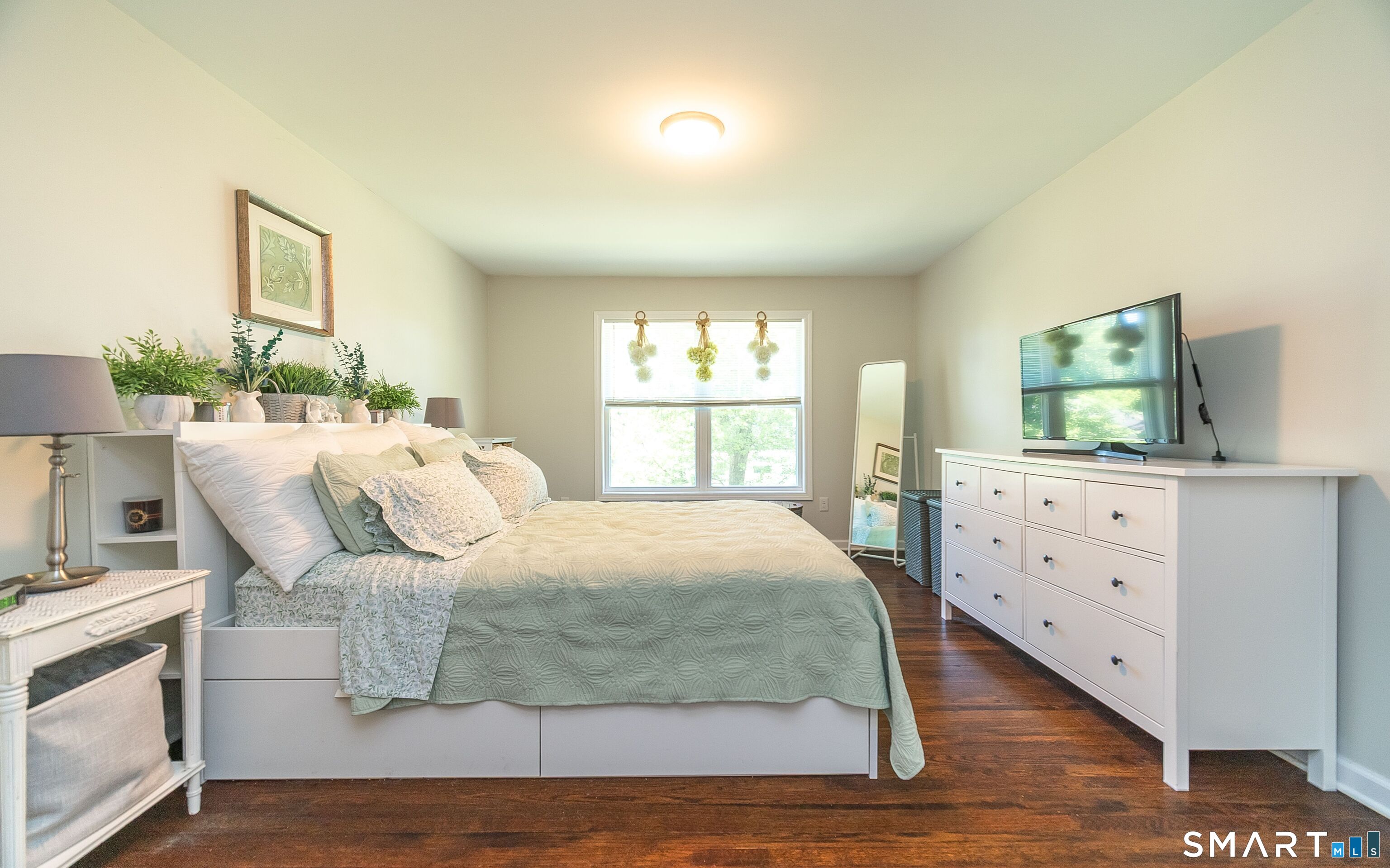 1364 Ridge Road North Haven CT 06473
