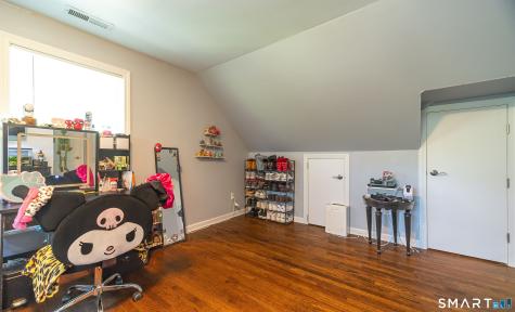 1364 Ridge Road North Haven CT 06473