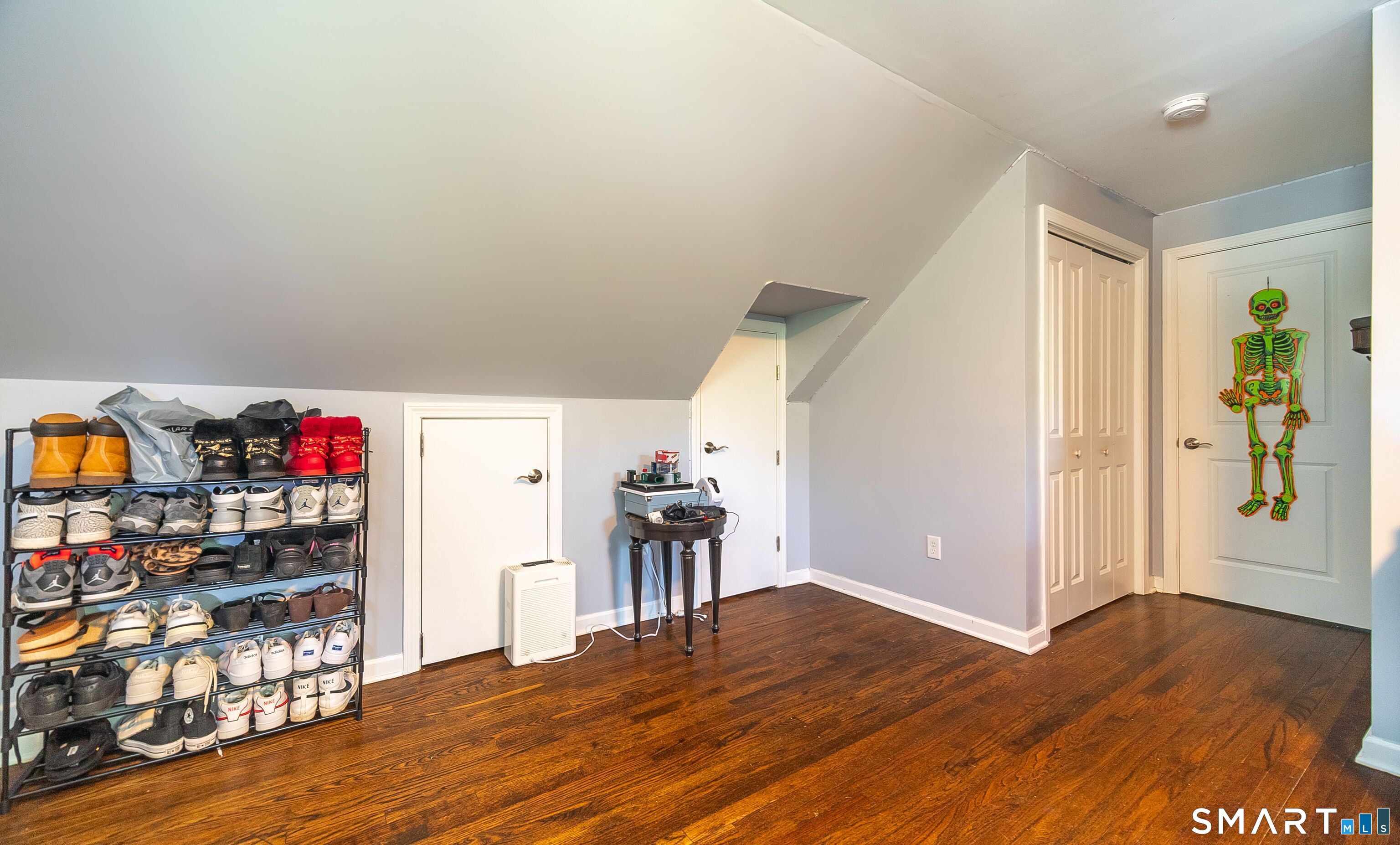 1364 Ridge Road North Haven CT 06473