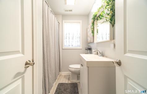1364 Ridge Road North Haven CT 06473