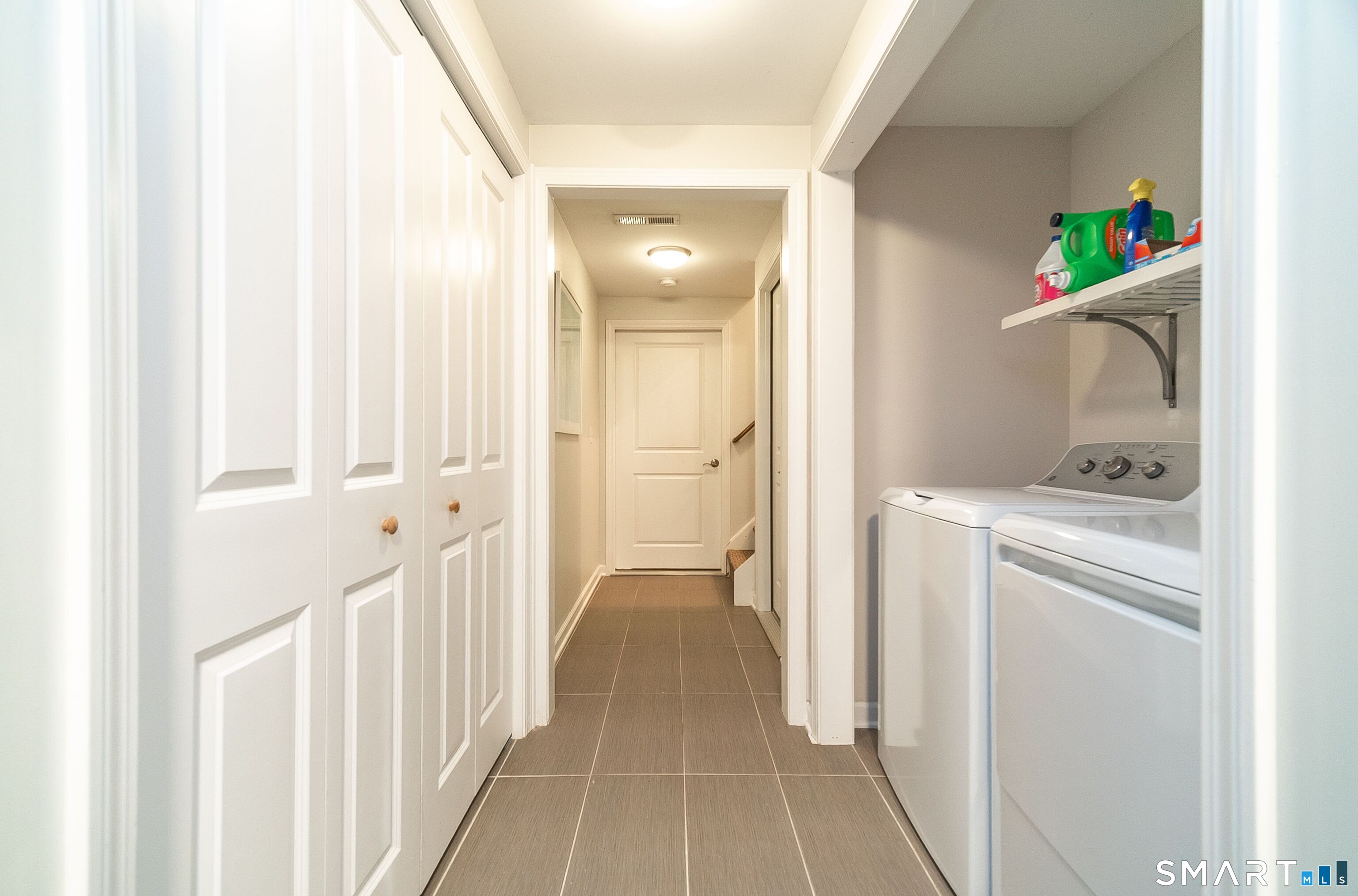 1364 Ridge Road North Haven CT 06473
