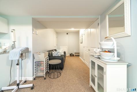 1364 Ridge Road North Haven CT 06473