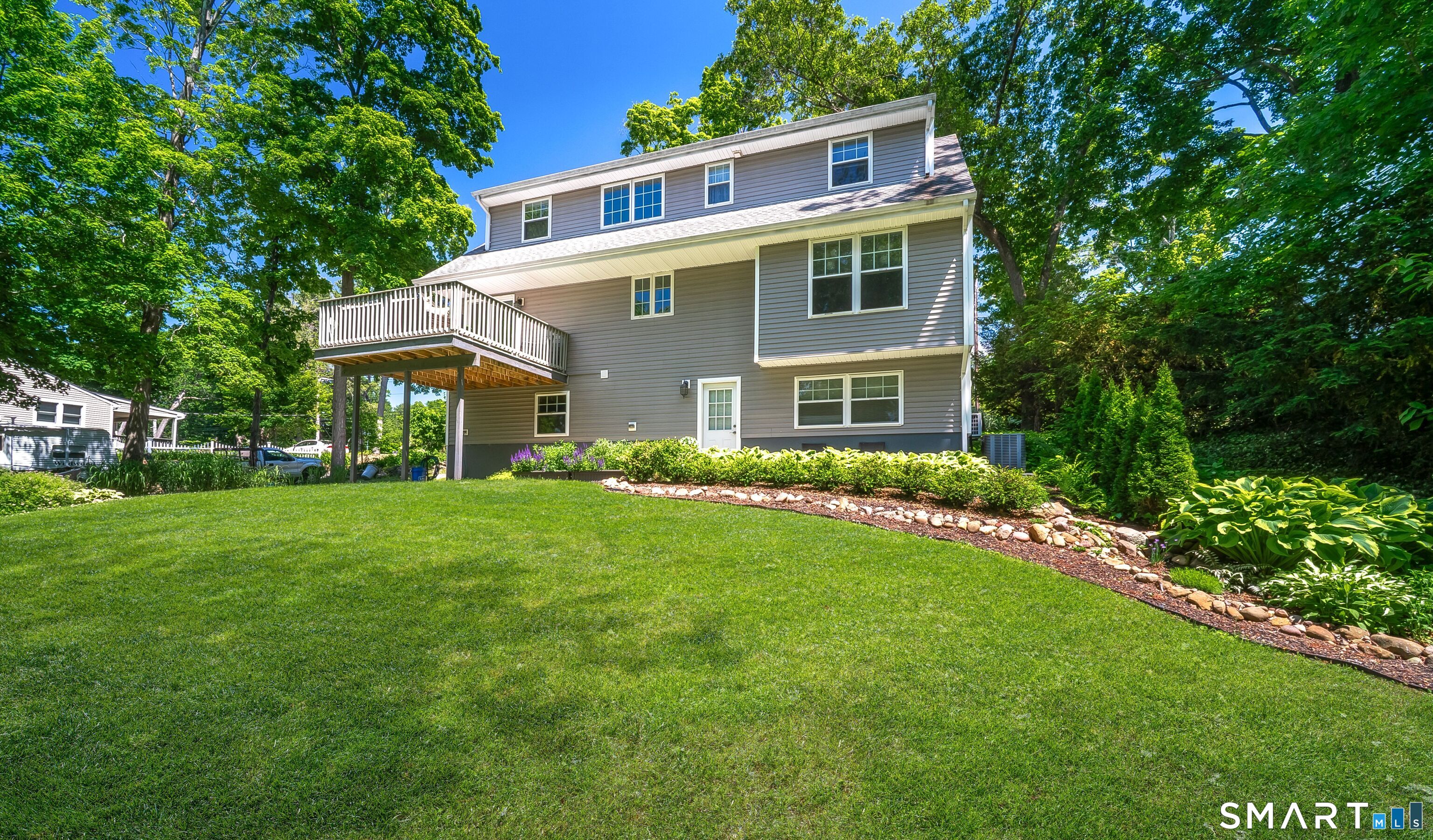 1364 Ridge Road North Haven CT 06473