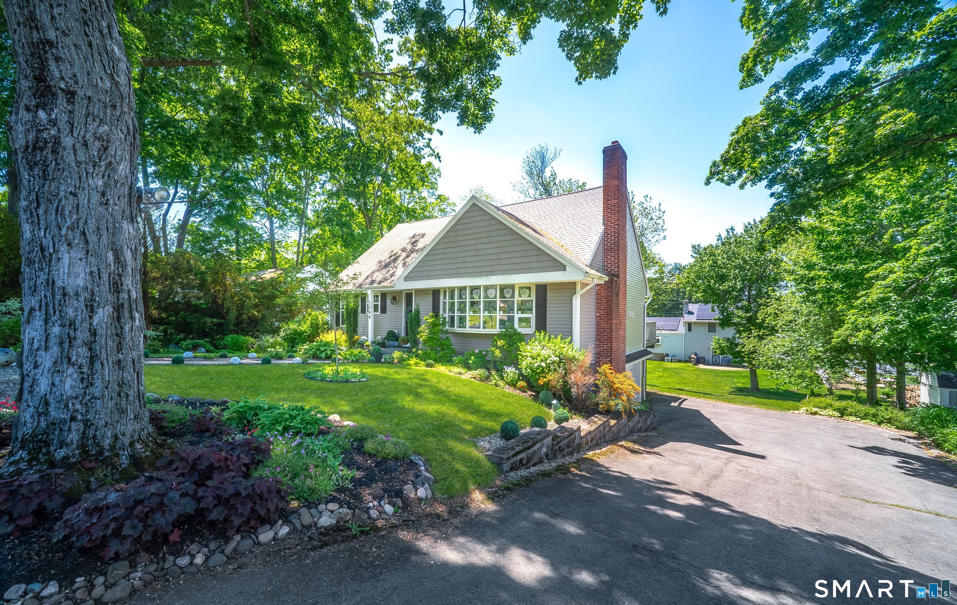 1364 Ridge Road North Haven CT 06473