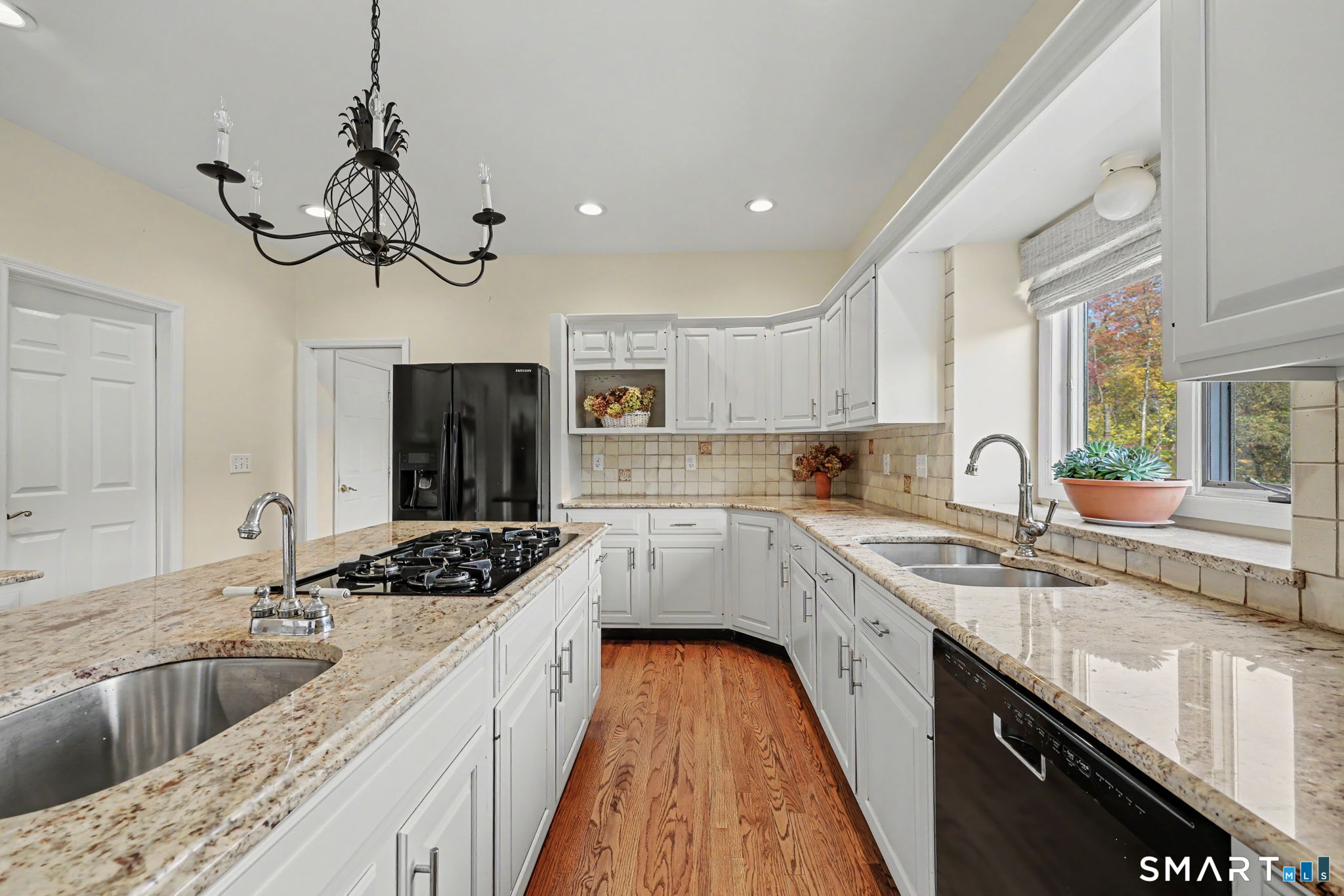 28 Mead Ridge Road Ridgefield CT 06877