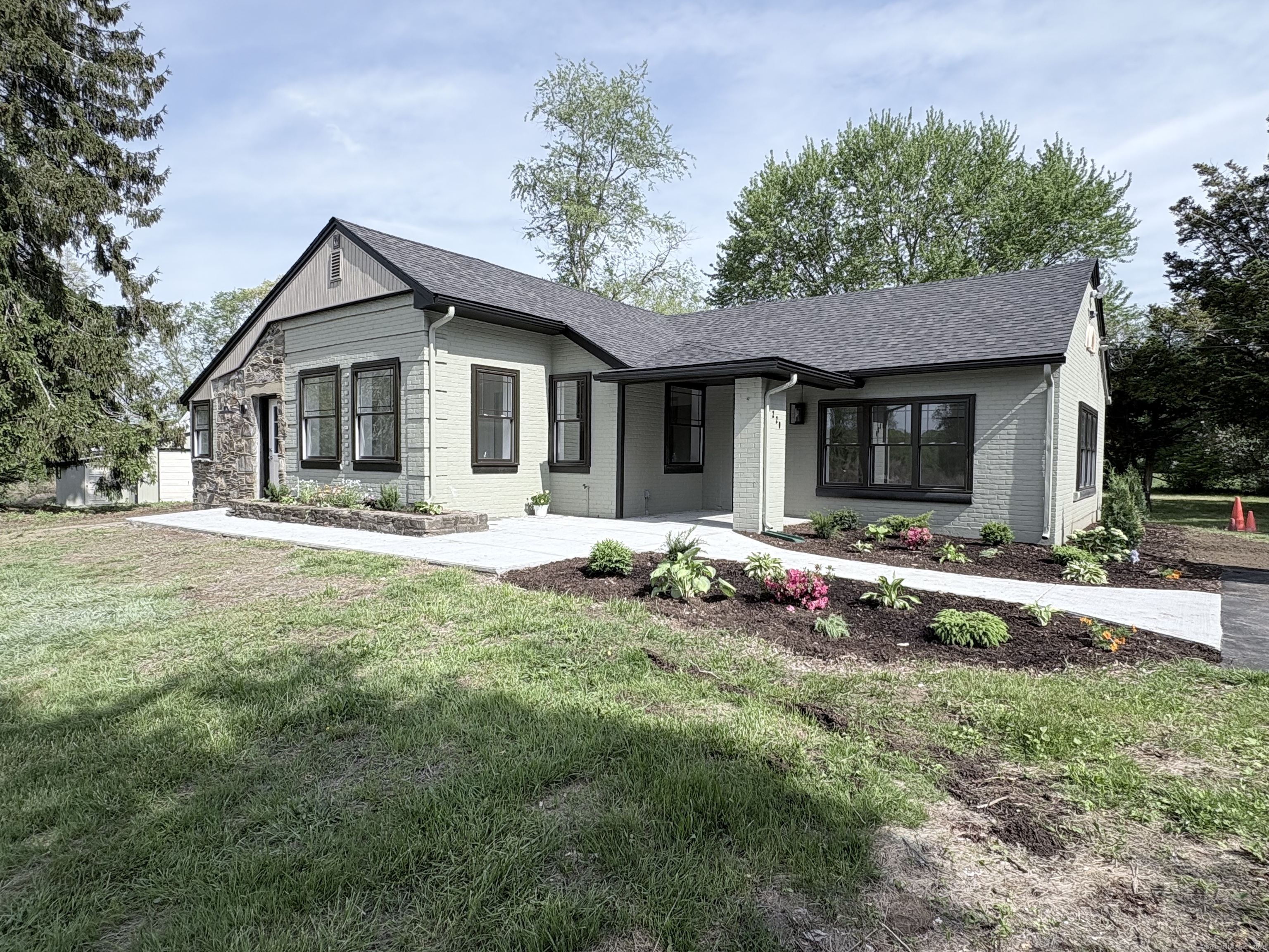 220 West Road Colchester CT 06415