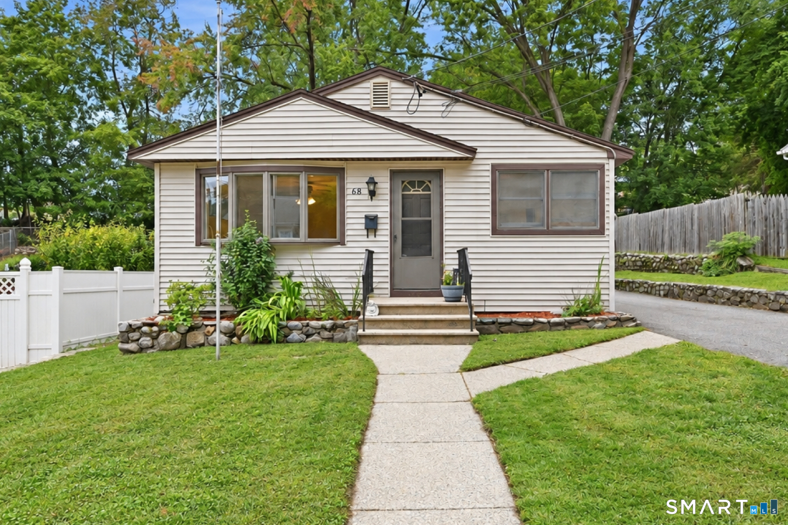 68 Beardsley Avenue Naugatuck CT 06770